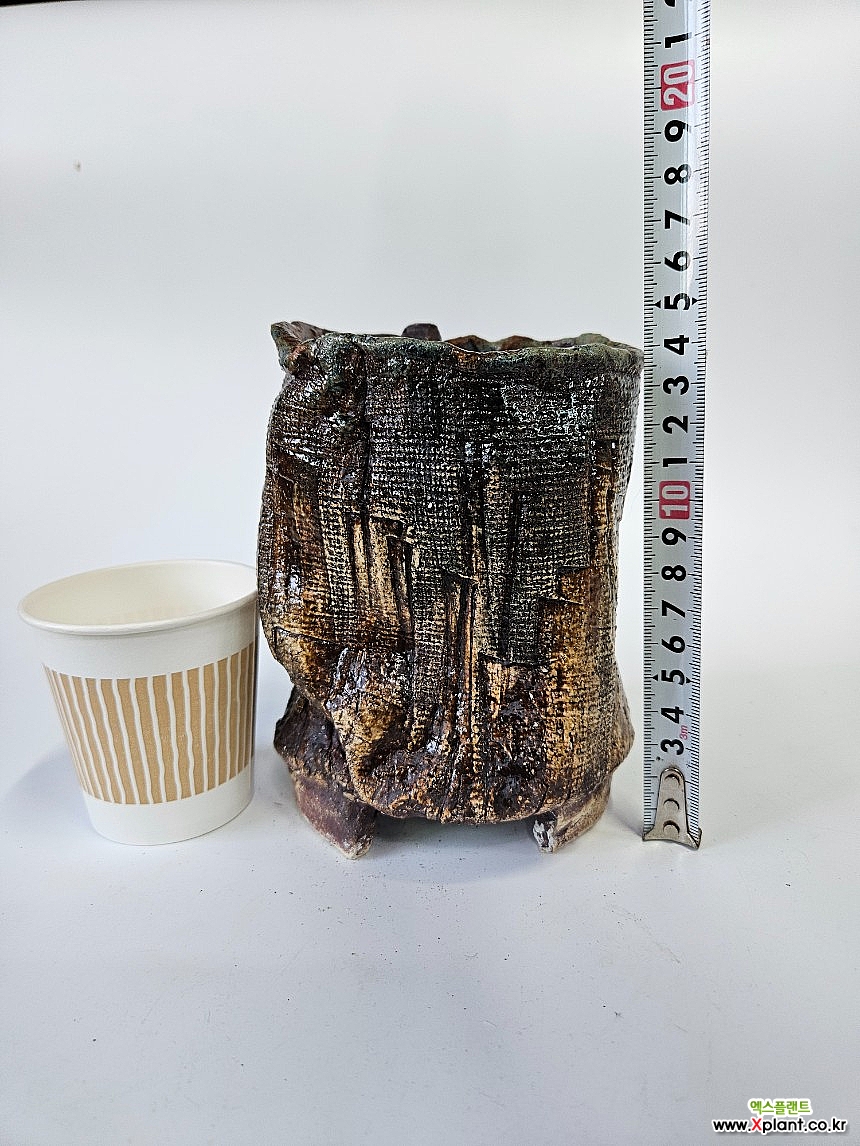 분81)중형 미르공방 멀티밤색 약유광 깍음무늬 쭈굴원통 높은(롱) 고급 공방 수제 화분 : 다육화분 - 엑스플랜트